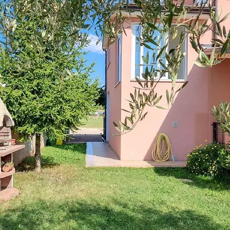Hundefreundliches Mit Privatem Balkon, Waschmaschine, Klima, Wifi Apartman