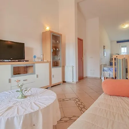 Hundefreundliches Mit Privatem Balkon, Waschmaschine, Klima, Wifi *